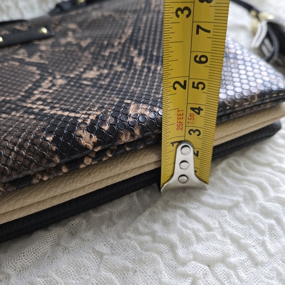 Crossbody or Shoulder Purse Bag Snake Print‎ Chic multiple pockets NWOT - Picture 10 of 13